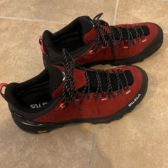 😎⛰️ LIKE NEW Salewa Trainer 2 Gore-Tex Low-Cut Hiking & Trekking Shoes EUC - Picture 2 of 6